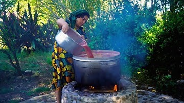 Making delicious tomato paste, Iranian-style rural life
