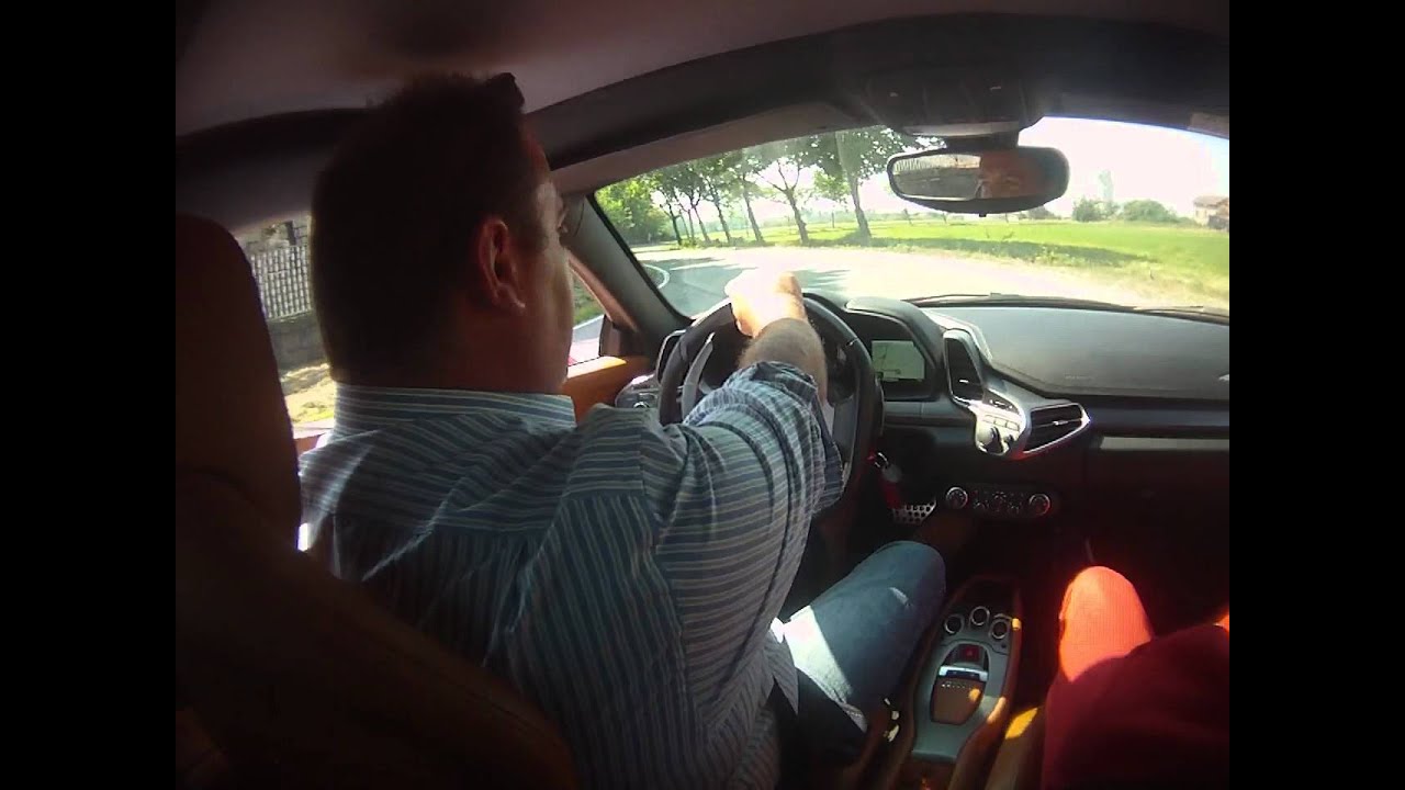 Ferrari 458 Italia Test