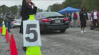 Thanksgiving food giveaway in Gwinnett County