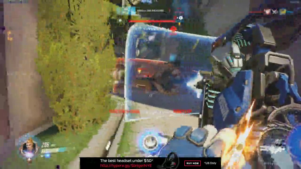 Seagull uses Roadhog as a shield from D.VA nuke when ss is on cd