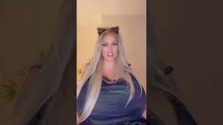 Living Naturally and Beautifully | The Everyday Life of a Stunning Plus-Size Mature Woman