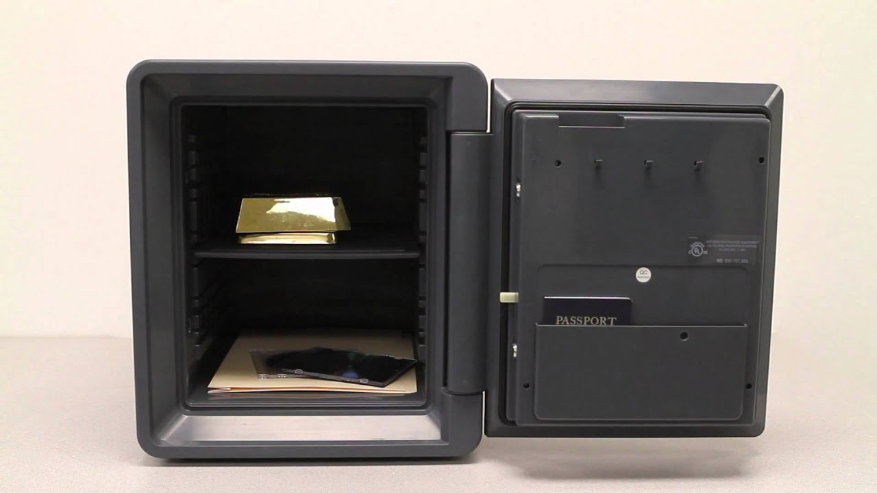 First Alert 2087F Fire, Water & Theft Combination Safe YouTube
