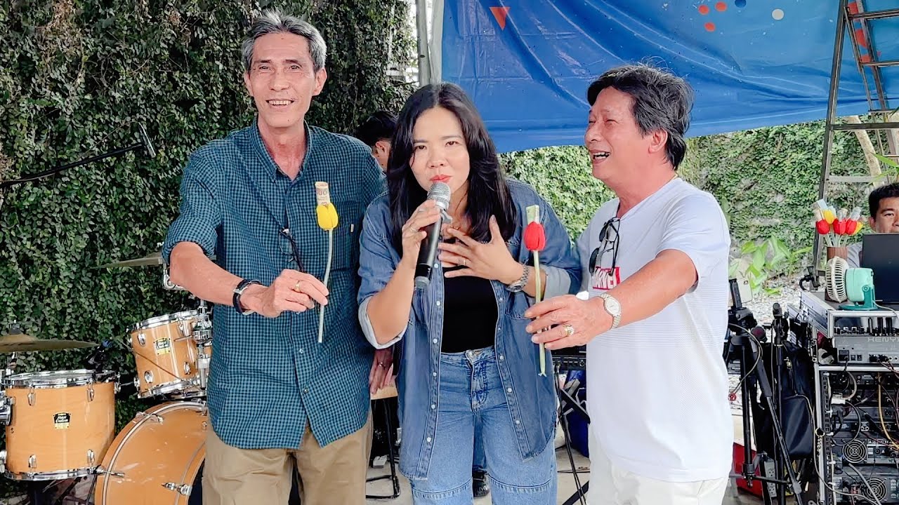 Đi show nào cũng phải hát bài này bởi vì khán giả quá yêu mến