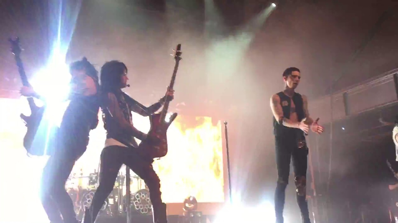 Black Veil Brides Fallen Angels live (The Resurrection Tour) YouTube