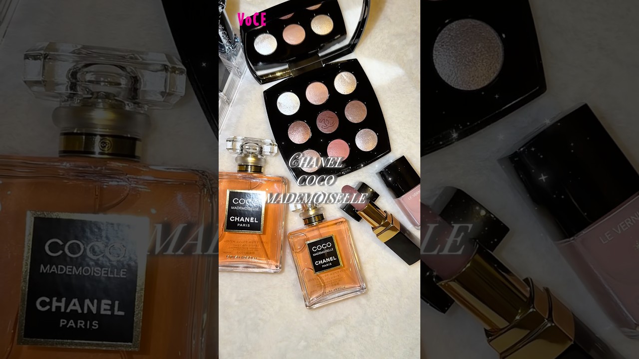 CHANEL} New 