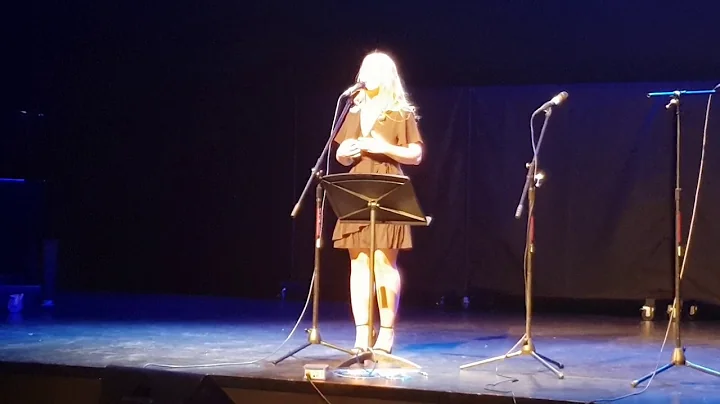 Liv Brereton. "Runaway" by Aurora Cover