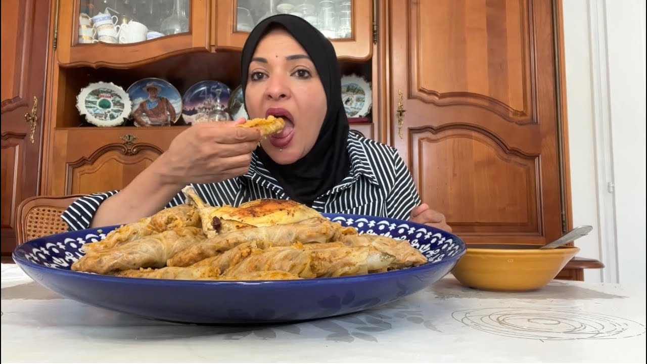 تحدي أكل أكبر حله محشي كرنب و فراخ 🐓