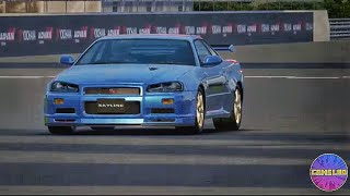Driving a Nissan GT-R Skyline on a race track in,"Azzoluto Racing." Android game play. screenshot 3