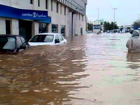 Rains Sinking the Samba Financial Group Bank Al-Fayhaa Branch , Bani Malek District, Jeddah on Wednesday, 22/2/1432 AH, 26/1/2011 AD