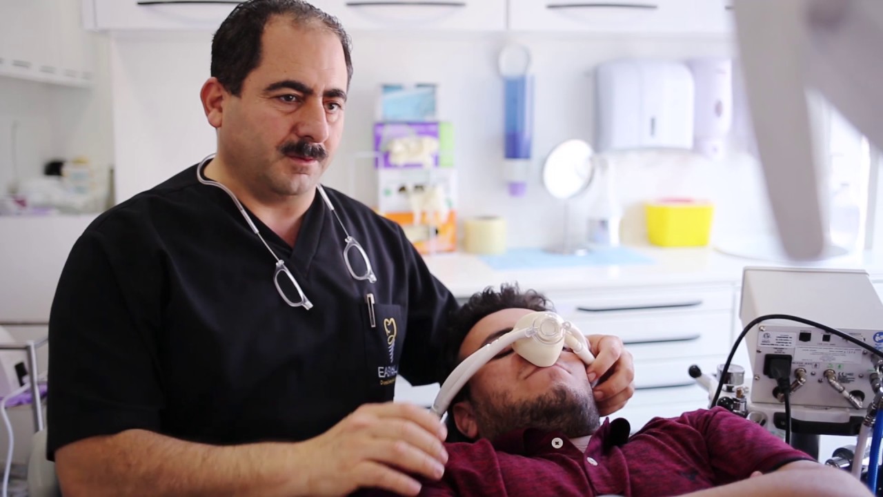 علاج أسنانك باستخدام الغاز الضاحك - مركز ايزي دنتل للأسنان