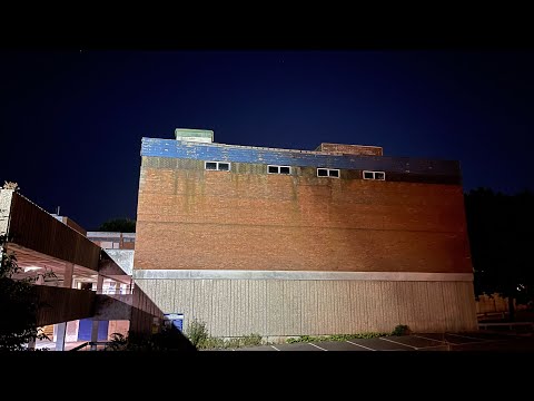 Exploring Completely Abandoned Shopping Centre at 12am - Alone