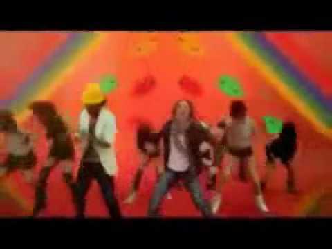 2010 Fifa World Cup - K'naan & David Bisbal Waving Flag Theme Song