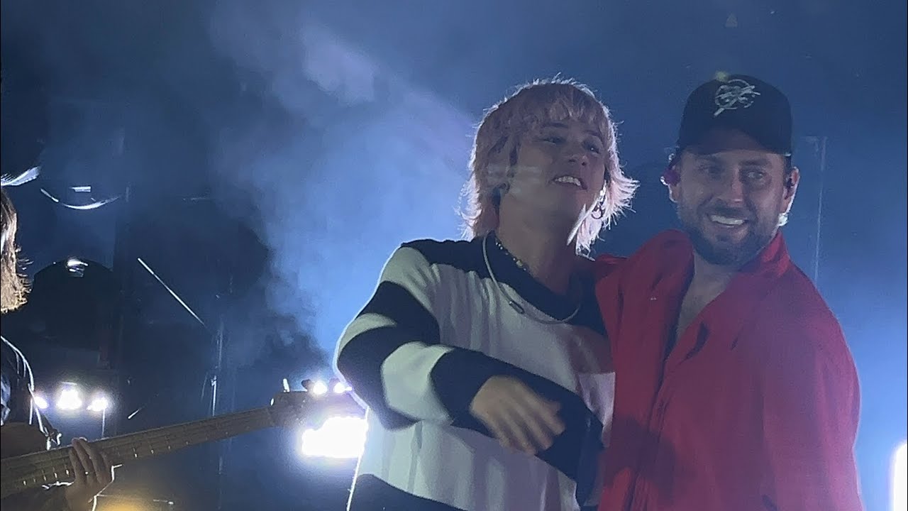 ONE OK ROCK - DECISION AT THE GREEK IN LOS ANGELES WITH TYLER CARTER