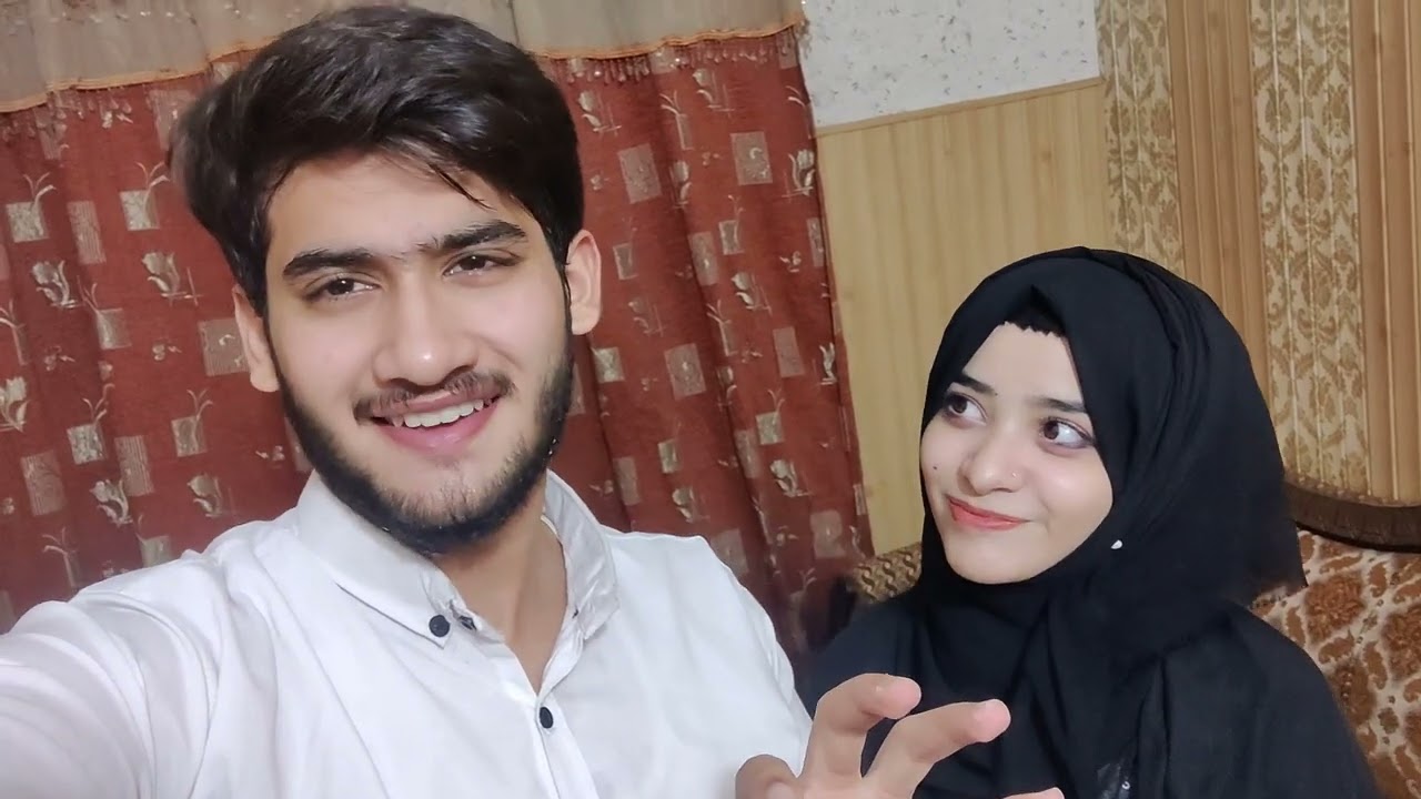 Vlog # 17 - Ajj Huye 2 Shoot - Or Phr Hum Ne Kiya Golgappa Challenge. Laiba Fatima With Ahmad vlogs.
