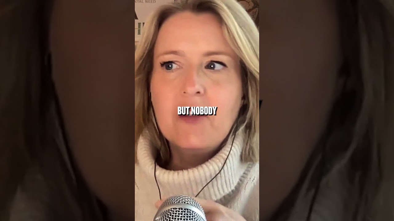 Почему люди целуются? | Доктор Анна Мачин