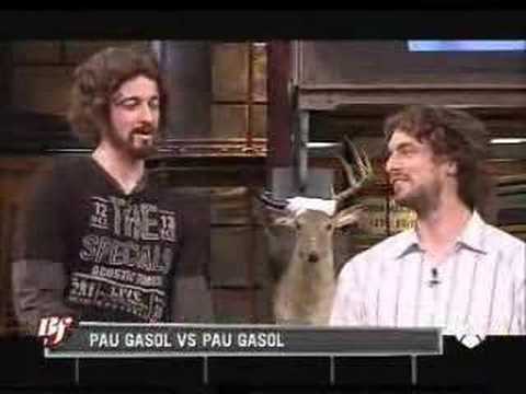 www.antena3.com EL lÃ­der de los Memphis Grizzlies, Pau Gasol, visitÃ³ Buenafuente donde se encontrÃ³ con su doble que le retÃ³ a un juego inventado por Ã©l mismo el "airbasketball".