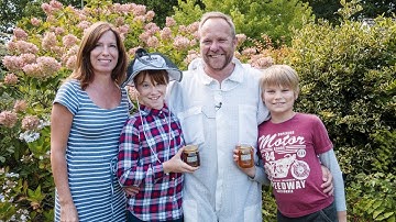 Family beekeeping and honey harvesting with the Flow hive in the UK