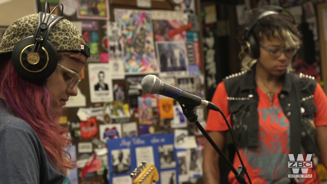 Fleabite "What's Up" - Live on WZBC