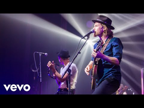 The Lumineers - Sleep on the Floor (Live from the Artists Den)