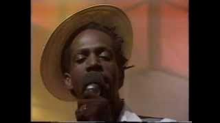 Gregory Isaacs ~ Night Nurse ( Reggae Video)