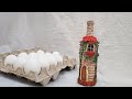 Из яичных лотков и скорлупы сделала настоящую красоту - декор бутылки. Идеи декора бутылок