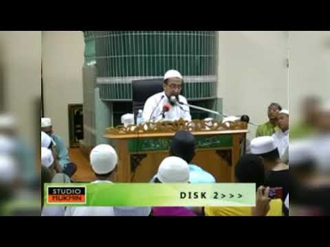 Bolehkah Menantu Perempuan Bersalaman Dengan Bapa Mertua Tiri? - UAI