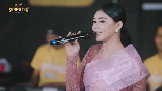 suaranya sangat istimewa - DI TELAN ALAM - NOVI NOVITA - SIMPATIK MUSIC