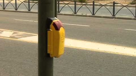 SISTEMA NOVEDOSO EN SEMAFOROS DE TOLEDO PARA AYUDAR A PERSONAS CON DISCAPACIDAD VISUAL