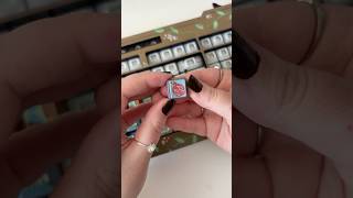 🐞 Customizing the L key on my keyboard // Using Arrtx acrylic markers to paint cute keycaps // ✨