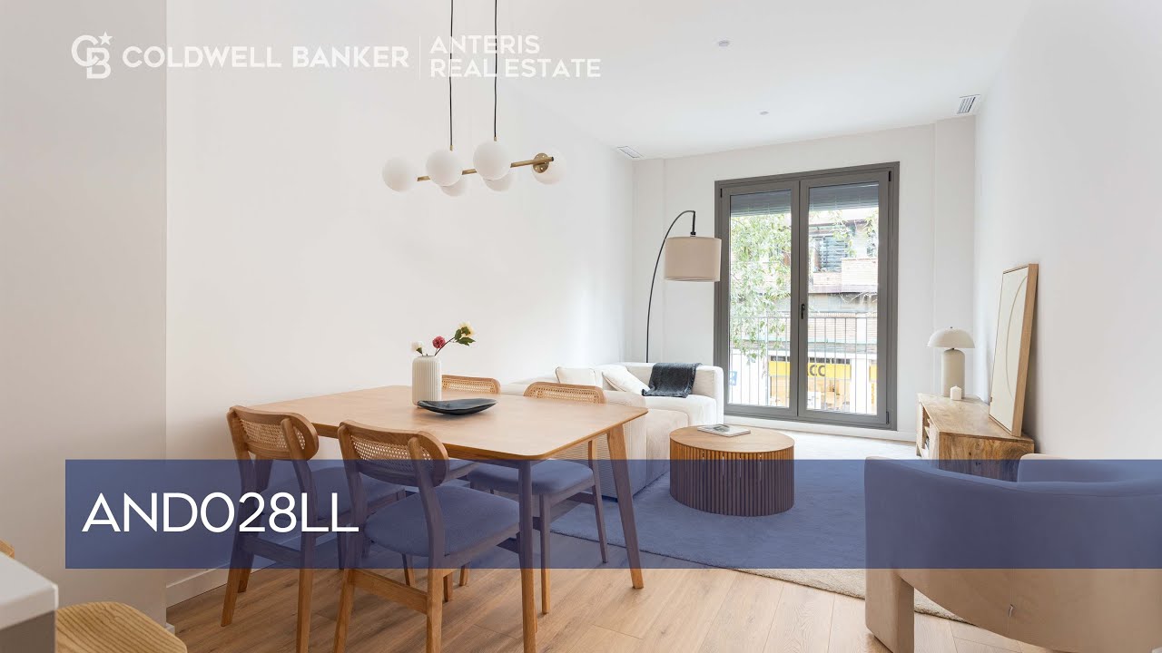 Video tour — Penthouse with private terrace in Poblenou