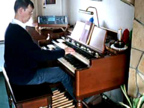 Co at the Hammond B3 Organ 2