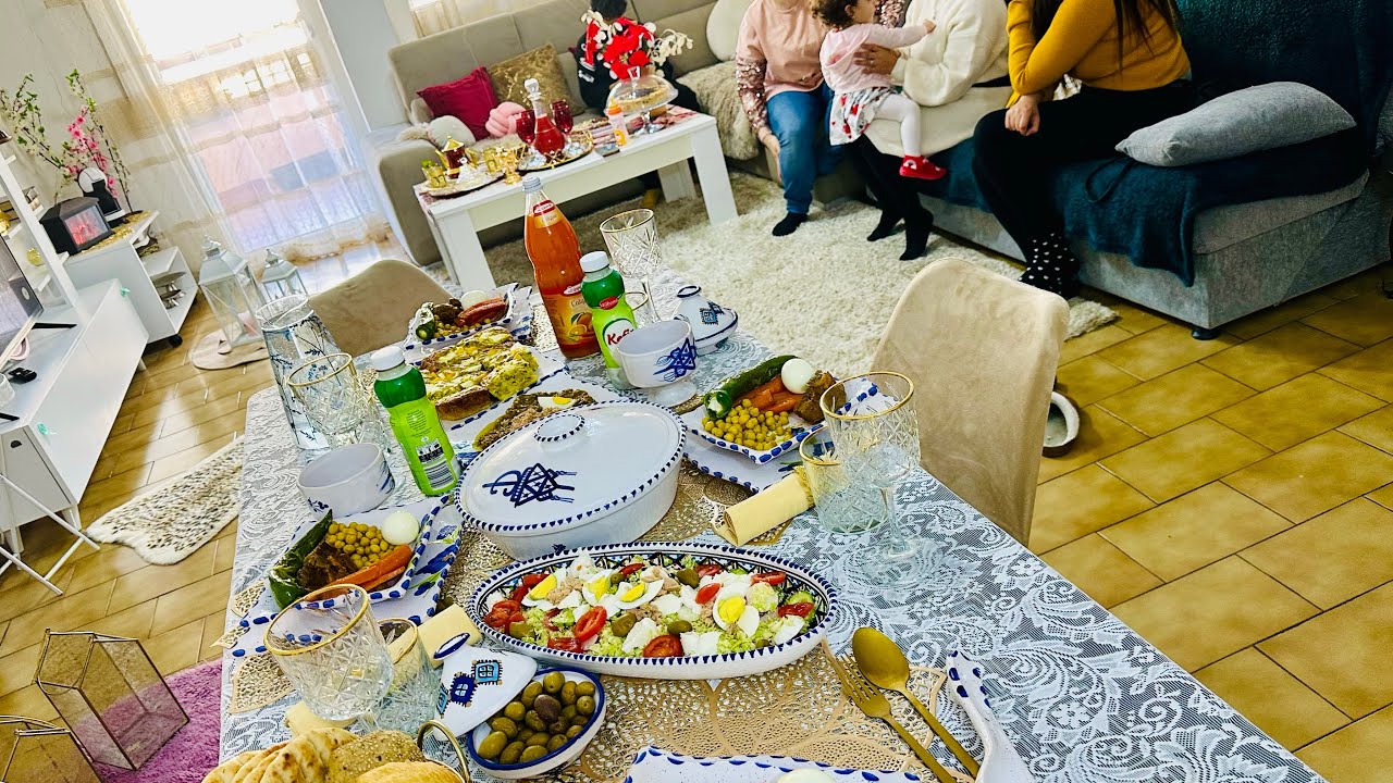 ضيافة في داري 🌸 قعيدة تونسية في الغربة مع الأحباب❤️وريتكم شنوة طيبت و طريقة طاجين تونسي متاع أعراس