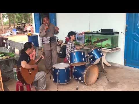 Video Chờ đông - Văn nghệ cây nhà lá vườn . Lớp nhạc 126 Sđt... - youtube