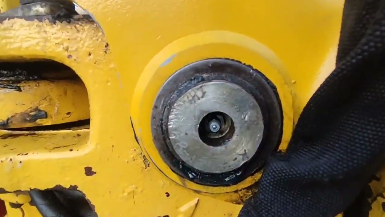 Экскаватор New Holland LB-110B-4PT 2007, экспресс обзор от Николая Нарватова