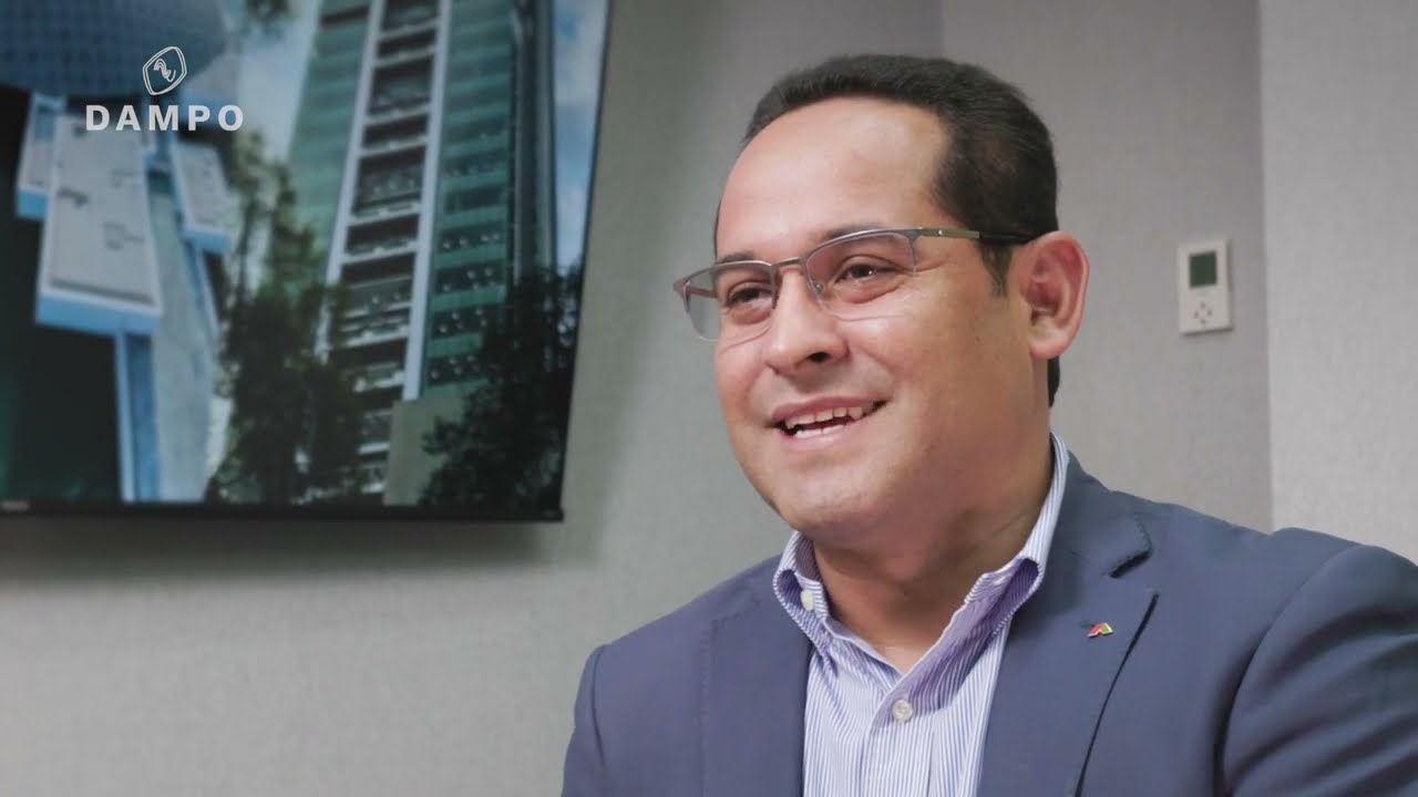 Entrevista con el Dr. Carlos Mendez