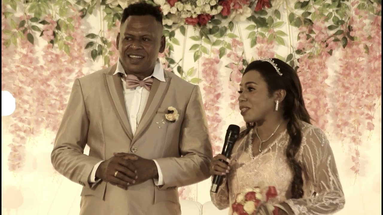 Acara Pernikahan kudus kedua Pasangan Nelce Tenau & Yupiter Luis Saa.