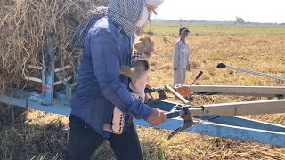 Jason Oftly Behavior Hugged Tight Follow Uncle Every Step Working