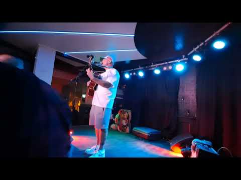 Dunn D - Pull Your Head In Mate - LIVE