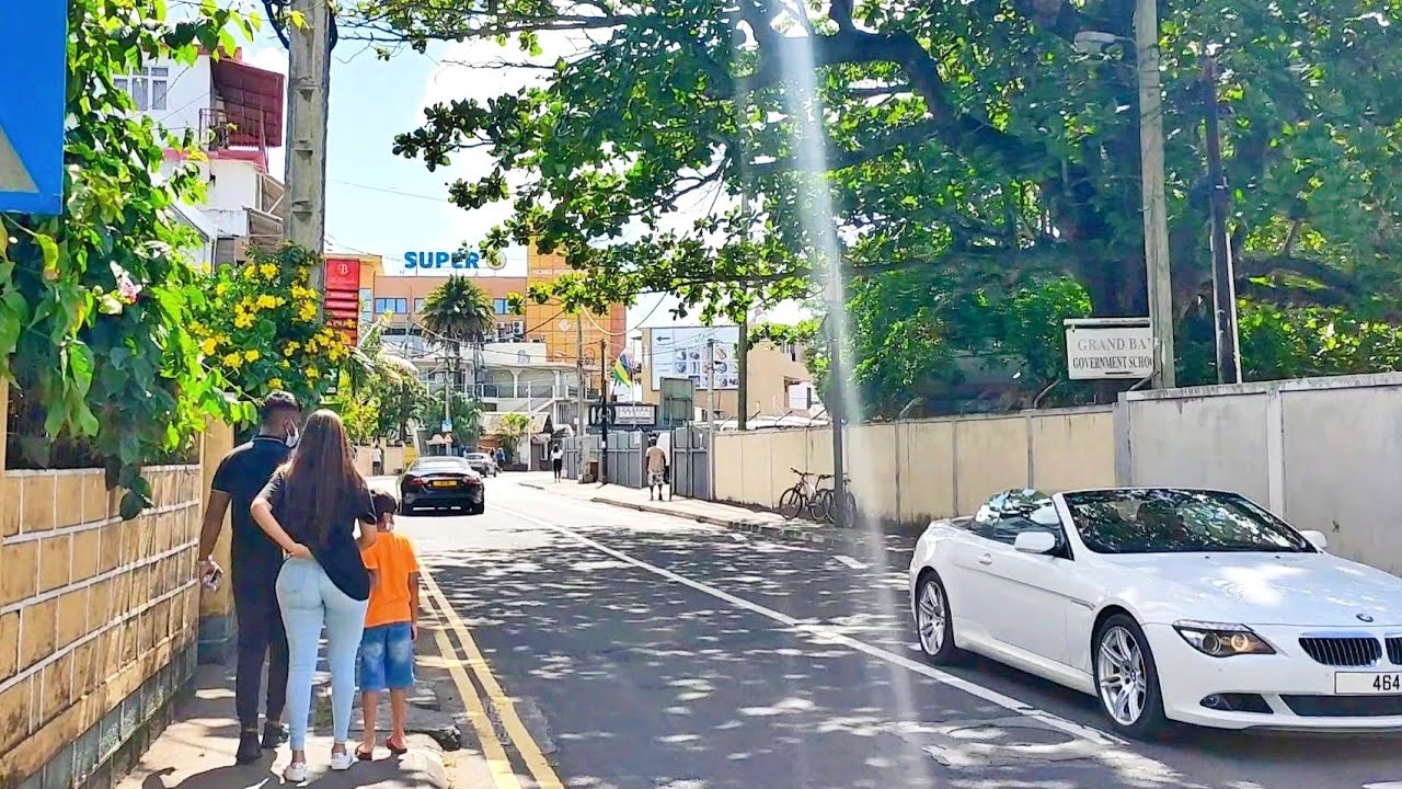 walking tour Grand baie