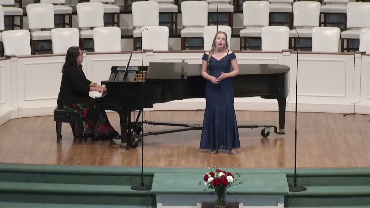 Reine des mouettes (Queen of the gulls), from Métamorphoses by Francis Poulenc (1899-1963)