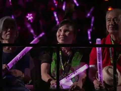 Yokohama Chinatown - 2013周杰倫魔天倫台北小巨蛋演唱會 與鄧麗君合唱「你怎麼說」「紅塵客棧」「千里之外」 一见你就笑 王力宏 邓丽君.wmv