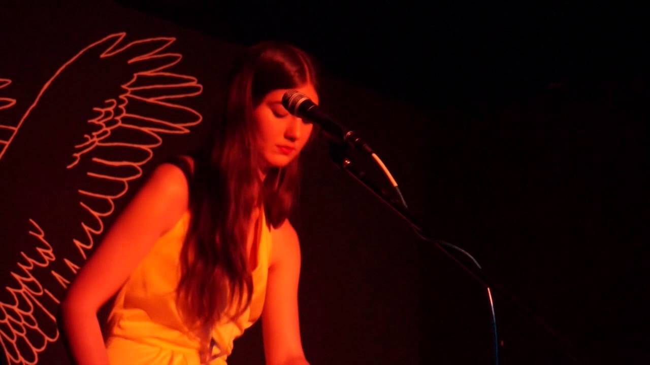 Weyes Blood "Land Of Broken Dreams" (Espace B, Paris / 26.02.2015