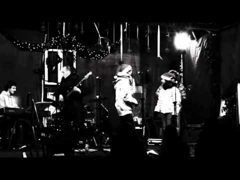 Funny new shoes - Los Catacombos