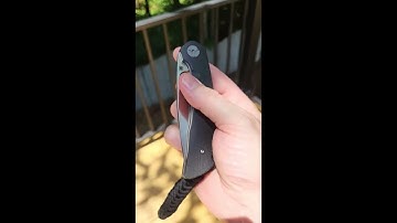 Spyderco Subvert