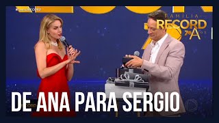 Thumbnail for Ana Hickmann enche Sergio Aguiar de elogios e capricha nos presentes | Família Record