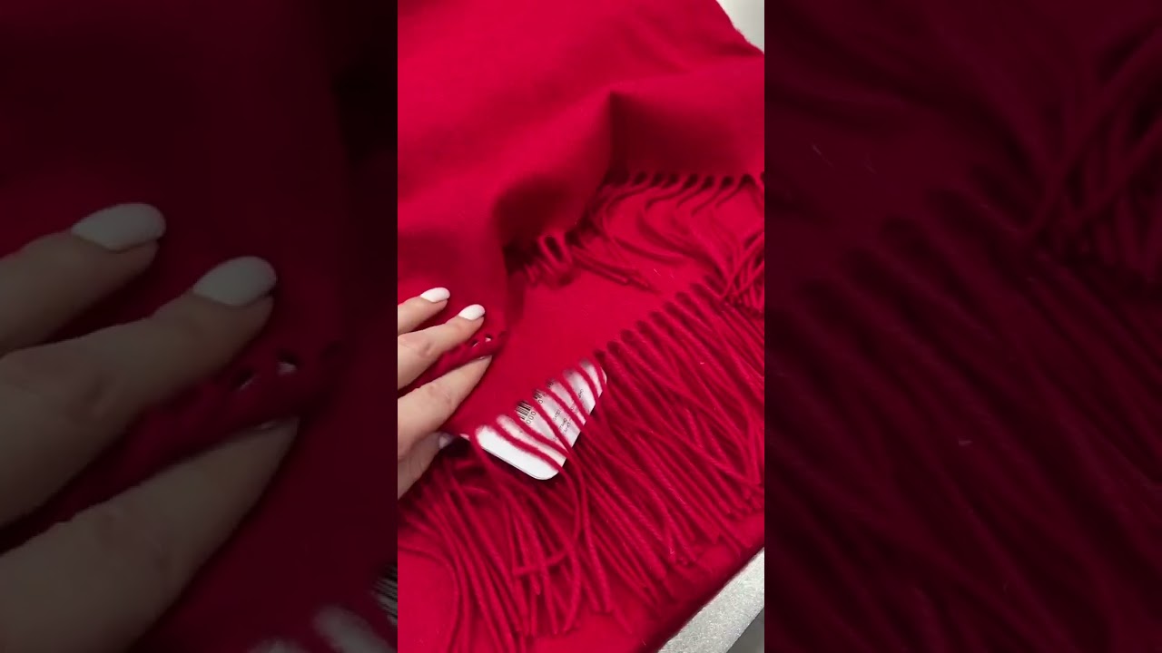 Красный шарф. GATE 31 