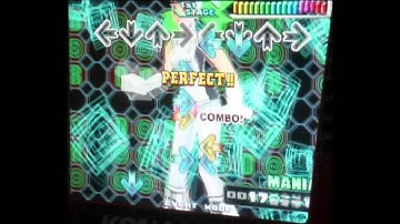 Kon - 와 (Doubles Maniac) AAA on DDR 4th Mix PLUS (Japan)