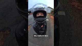 De Esas Que No Les Importa Mojarse En La Lluvia Contigo, Que Sea Una Socia Y No Una Carga.