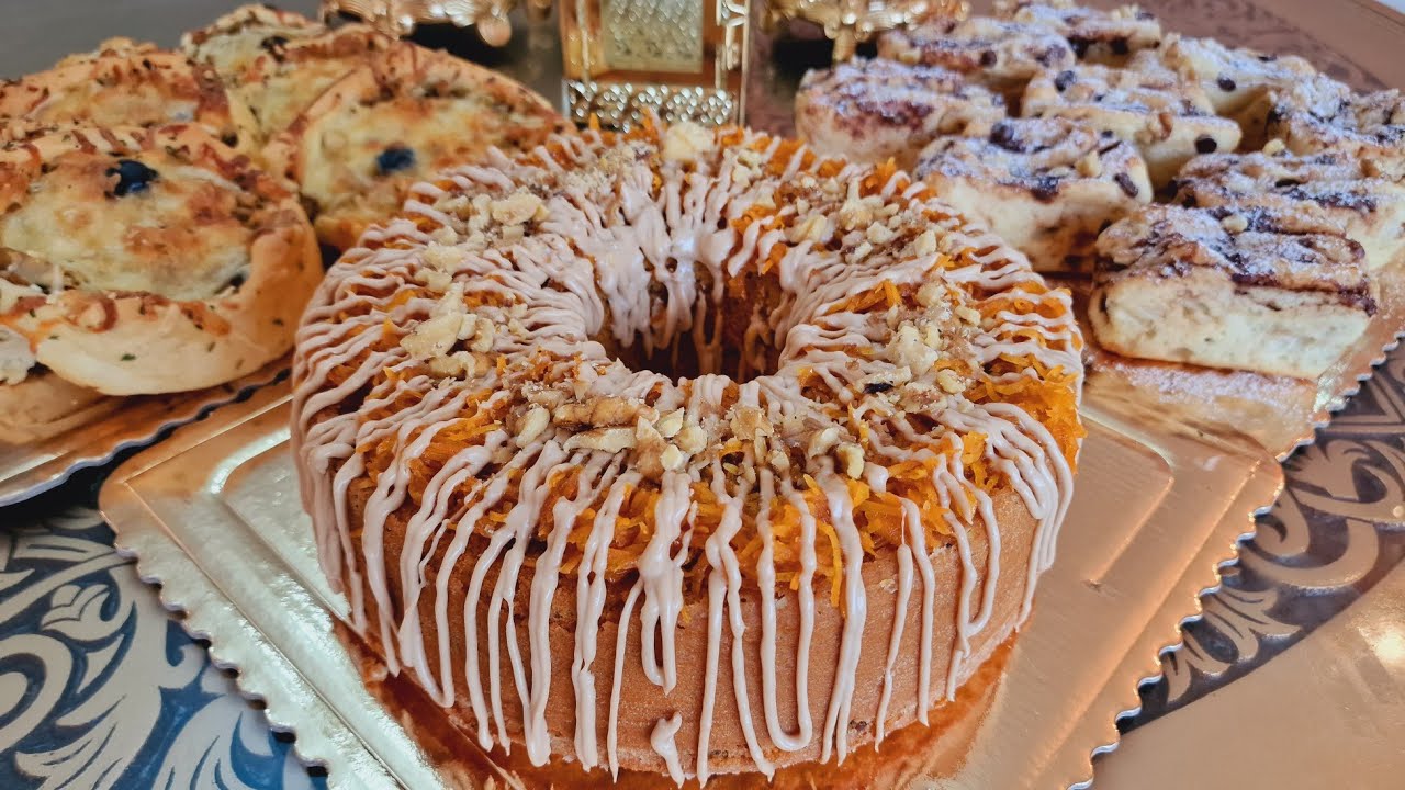 هاد الكيكة غاتخليهم ياكلو صبعانهم😋مختالفة ولدتها في بساطتها👌بريوش مالح وحلو بعجينة وحدة بحشوة روعة😋