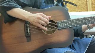 2023年製Martin D-15M StreetMaster - YouTube
